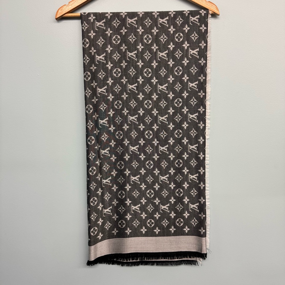 Louis Vuitton Scarf